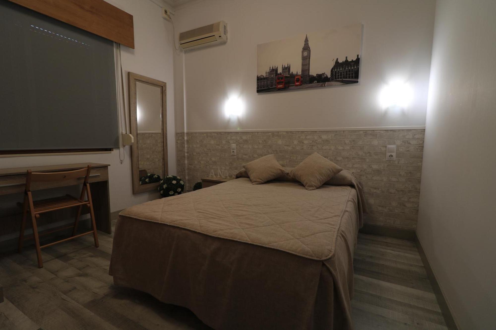 Hostal Anas Merida Exterior photo