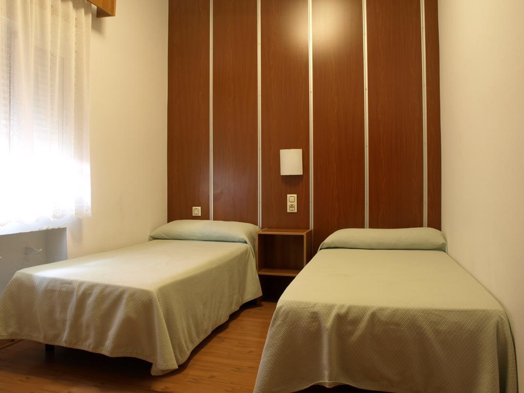 Hostal Anas Merida Exterior photo