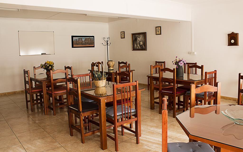 Hostal Anas Merida Exterior photo